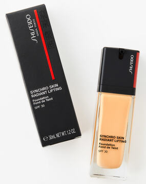 Shiseido Base Líquida Synchro Skin Radiant Lifting Foundation - SPF 30
