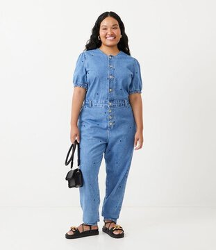 Macacão Longo em Jeans com Poá Bordado Curve &  Plus Size Azul