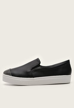 Slip on via cheap uno perfuros preto